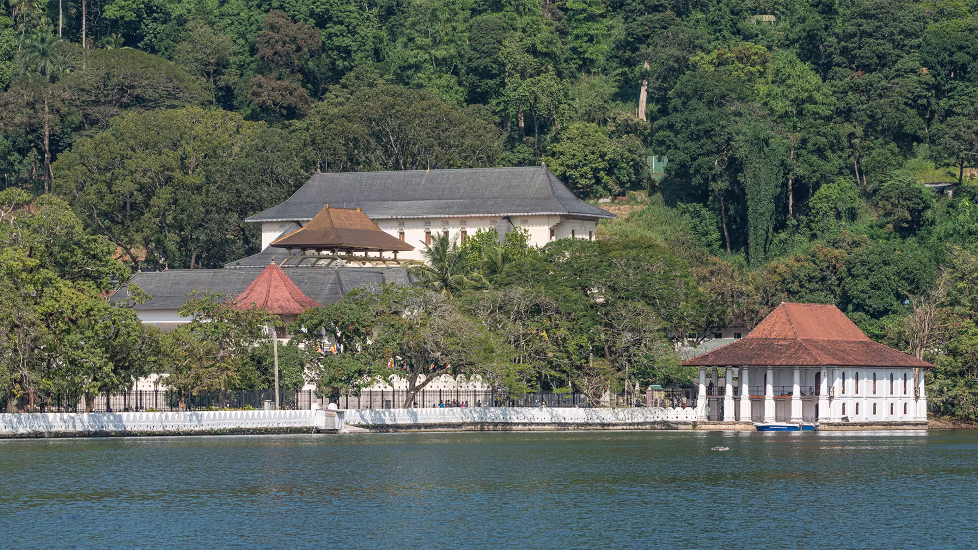 Royal Palace of Kandy and National Museum
