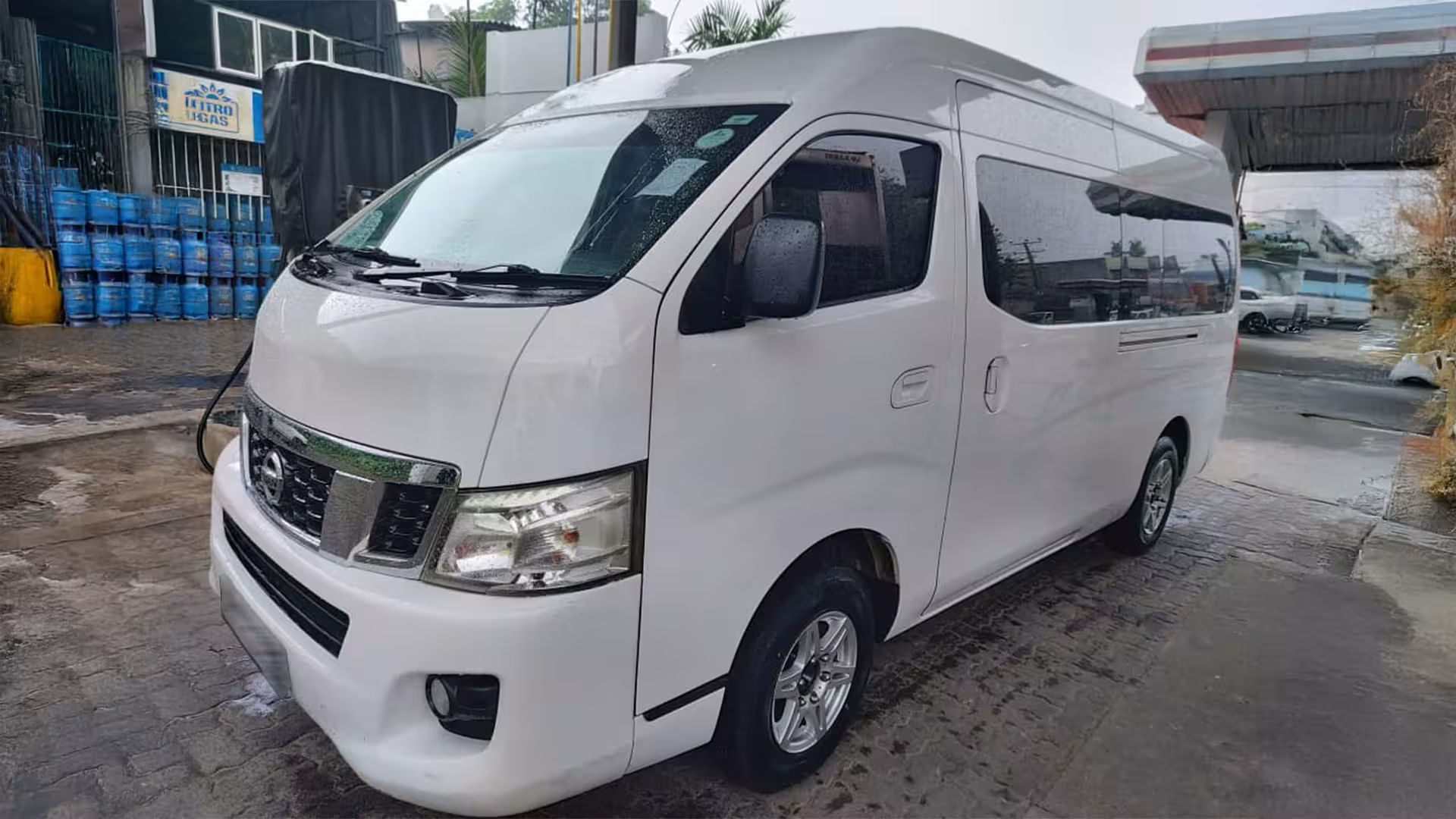 Mini Bus (High Roof Long) - Image 6