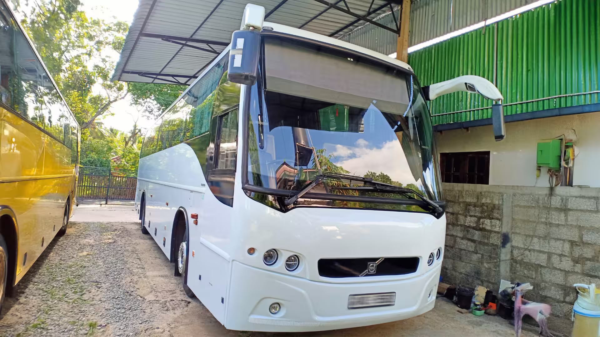 Motor Coach (High Deck) - Image 5